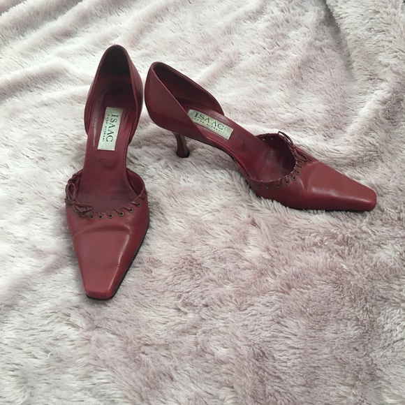 Isaac Mizrahi Shoes - Isaac Mizrahi D’Orsay Kitten Heels.